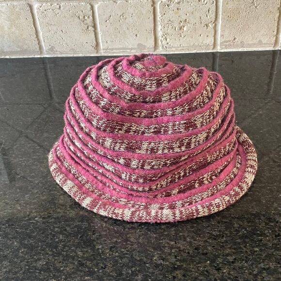 WOOL COMPLIT BY MARISA Made in Italy women's hat - Picture 2 of 5